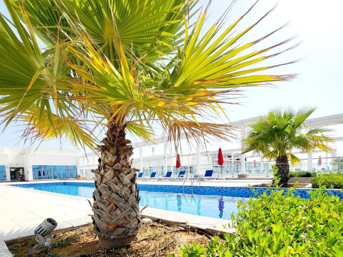 Luxurious Studio Pacific Al Marjan Island - Beachfront Property Ras al-Khaimah Exteriör bild