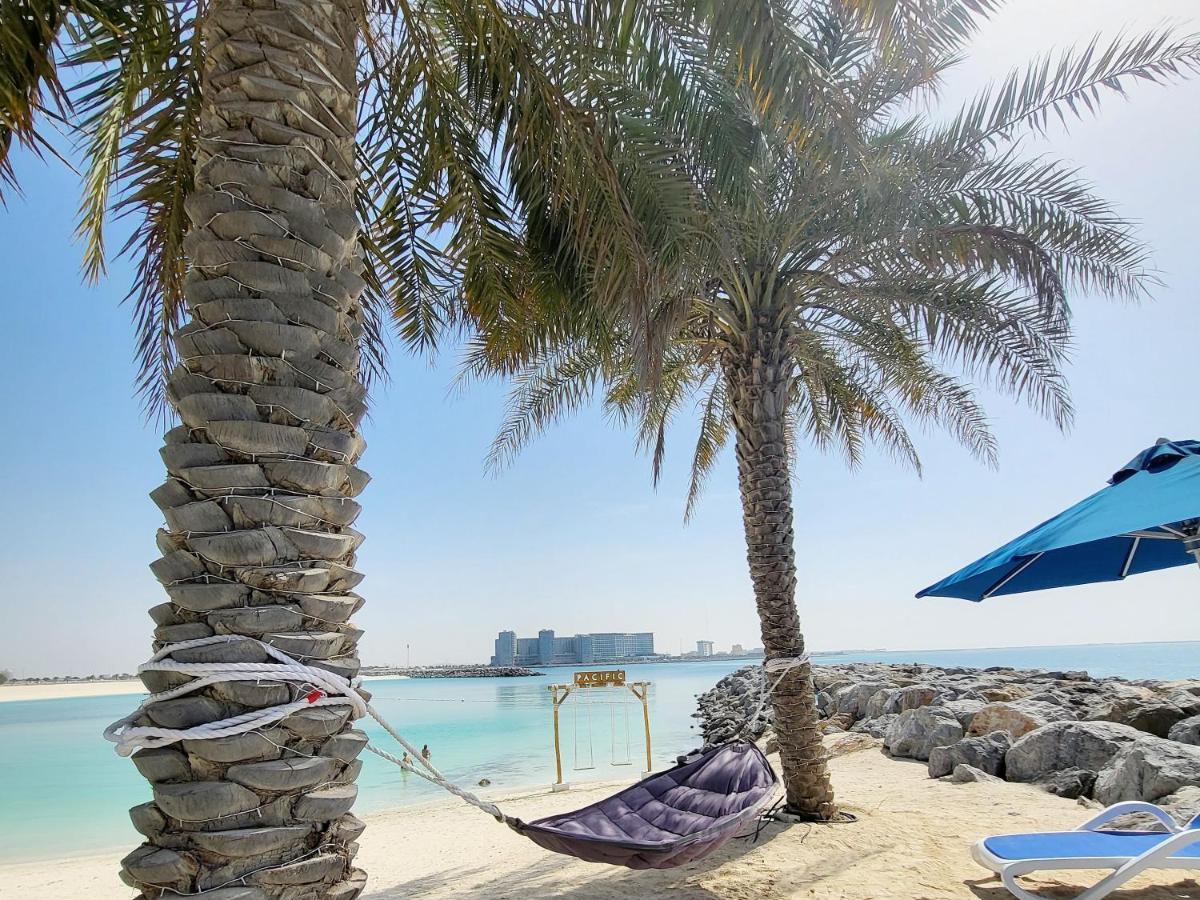 Luxurious Studio Pacific Al Marjan Island - Beachfront Property Ras al-Khaimah Exteriör bild